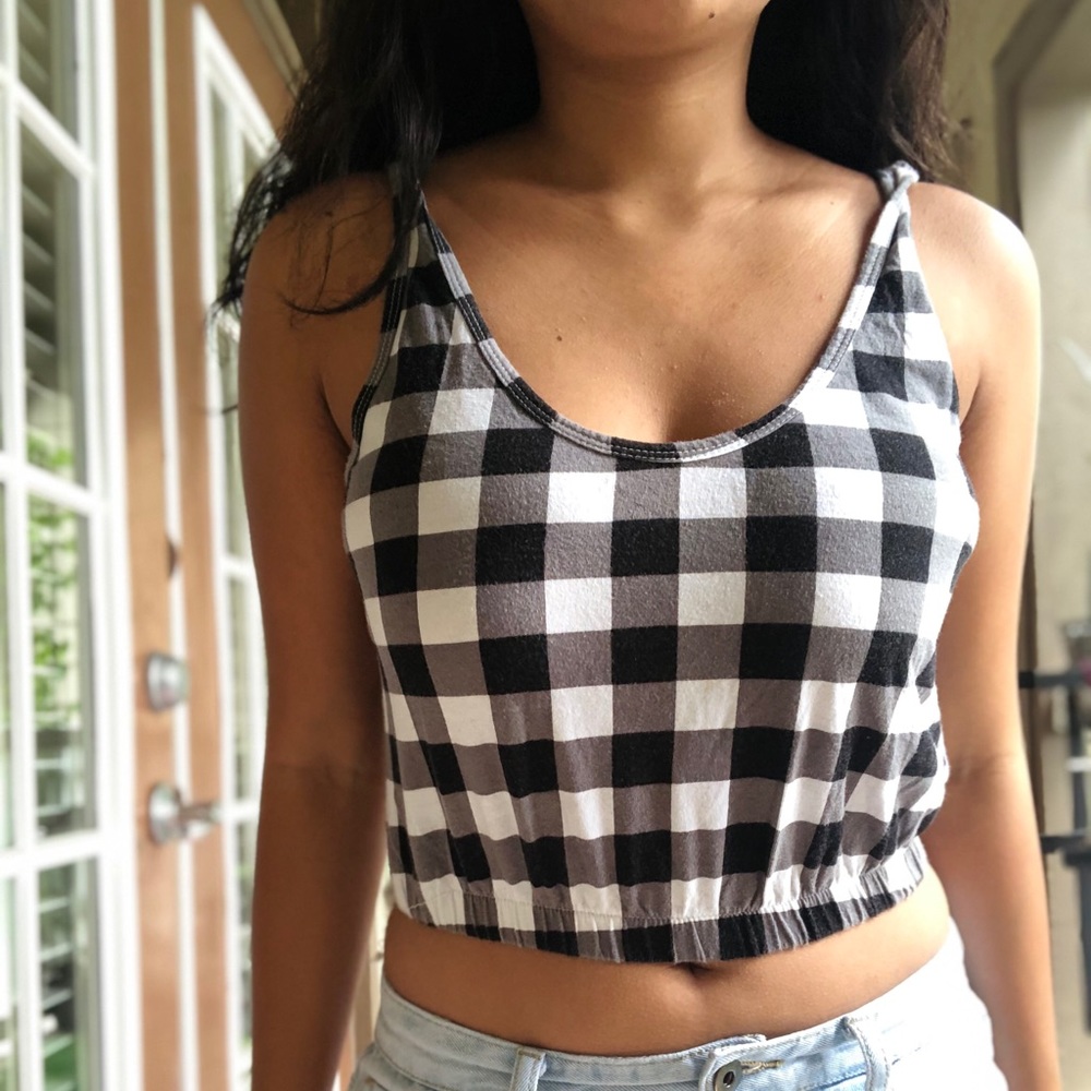 Crop top